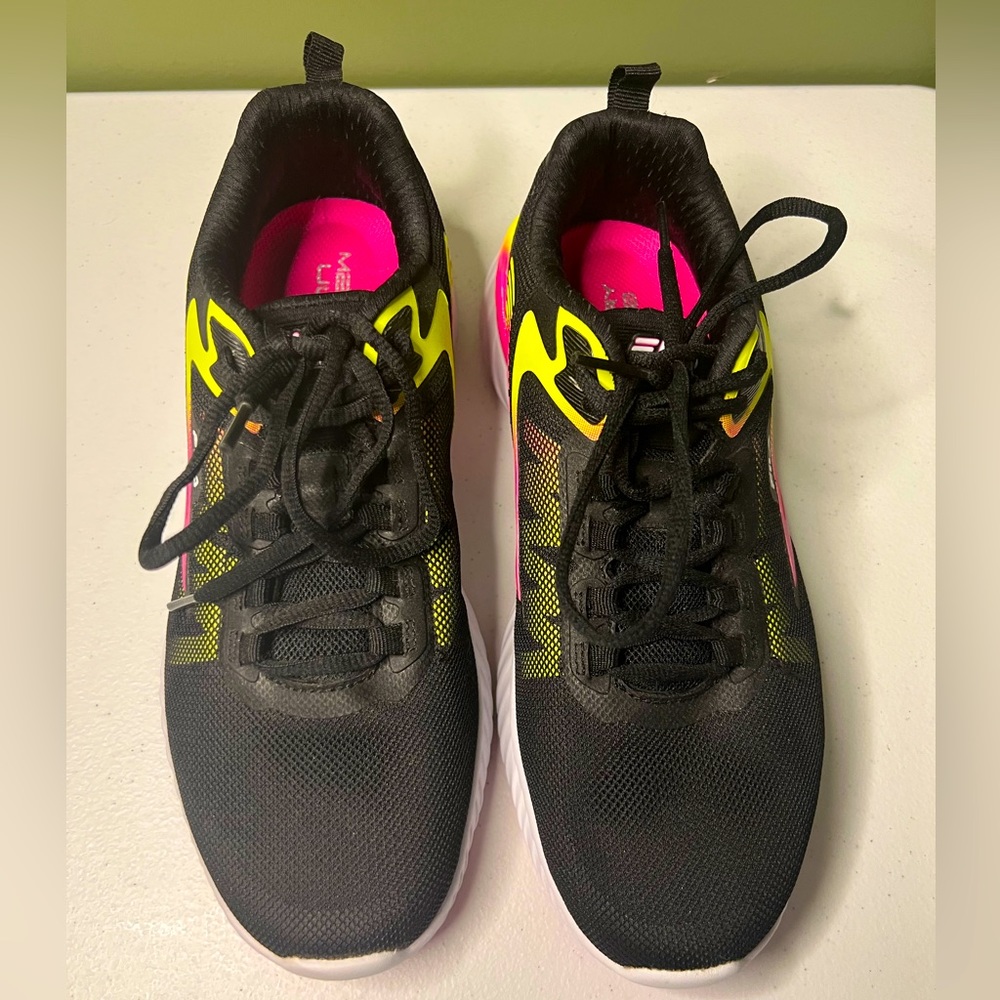 Fila Women’s Trazoros Energized 2 Running  Shoes Black Pink Memory Foam Size 9.5
